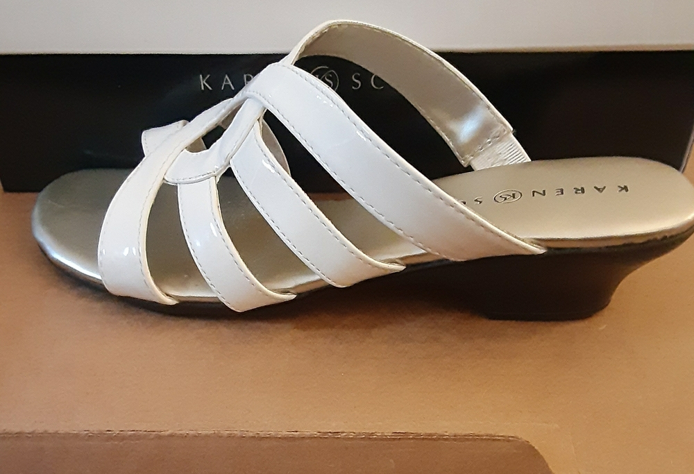 Women's shoes